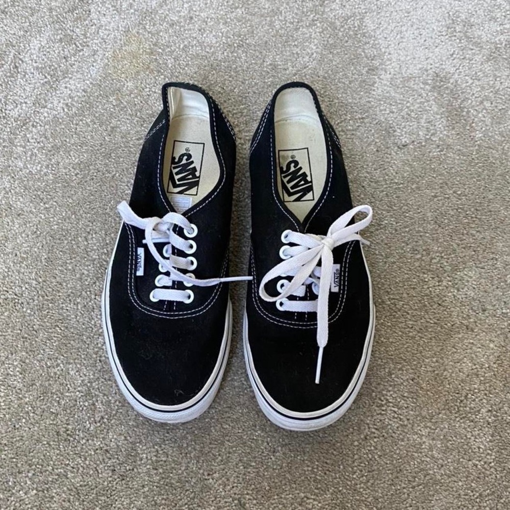 Vans new skool low top shoes black and white